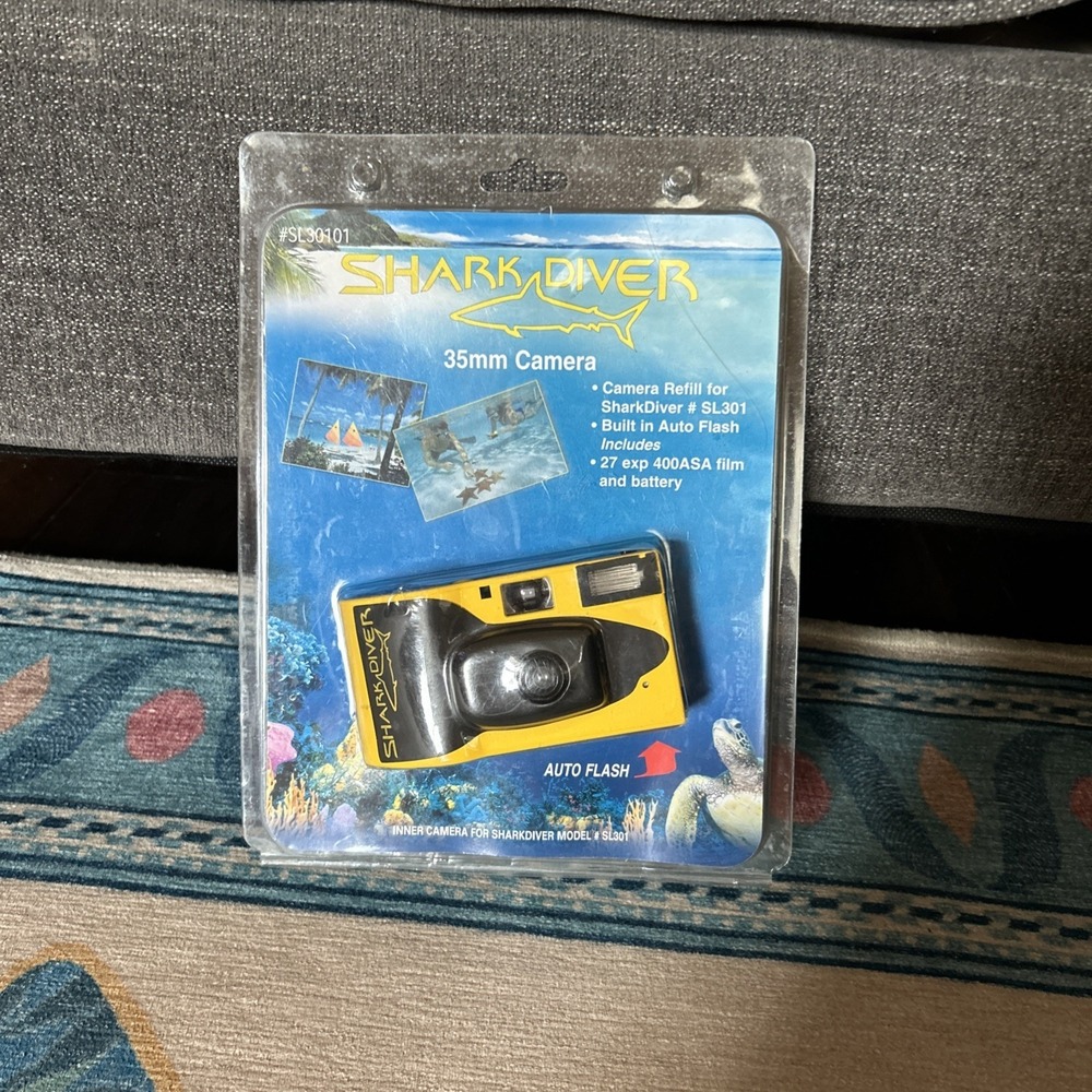Shark Diver 35mm Underwater Camera Refill SL301 -27 Exp 400ASA Film & BatteryNIP